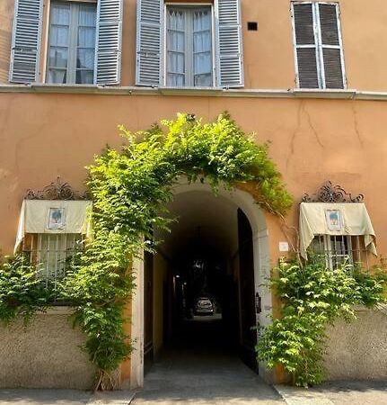 Altana - Loft Sulla Citta Apartment Parma Luaran gambar