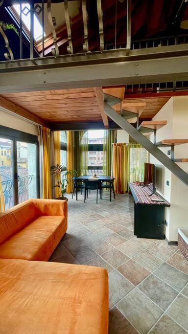 Altana - Loft Sulla Citta Apartment Parma Luaran gambar